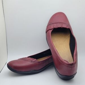 Sz 9M CLARKS Artisan Women's Deep Red Leather Loafers